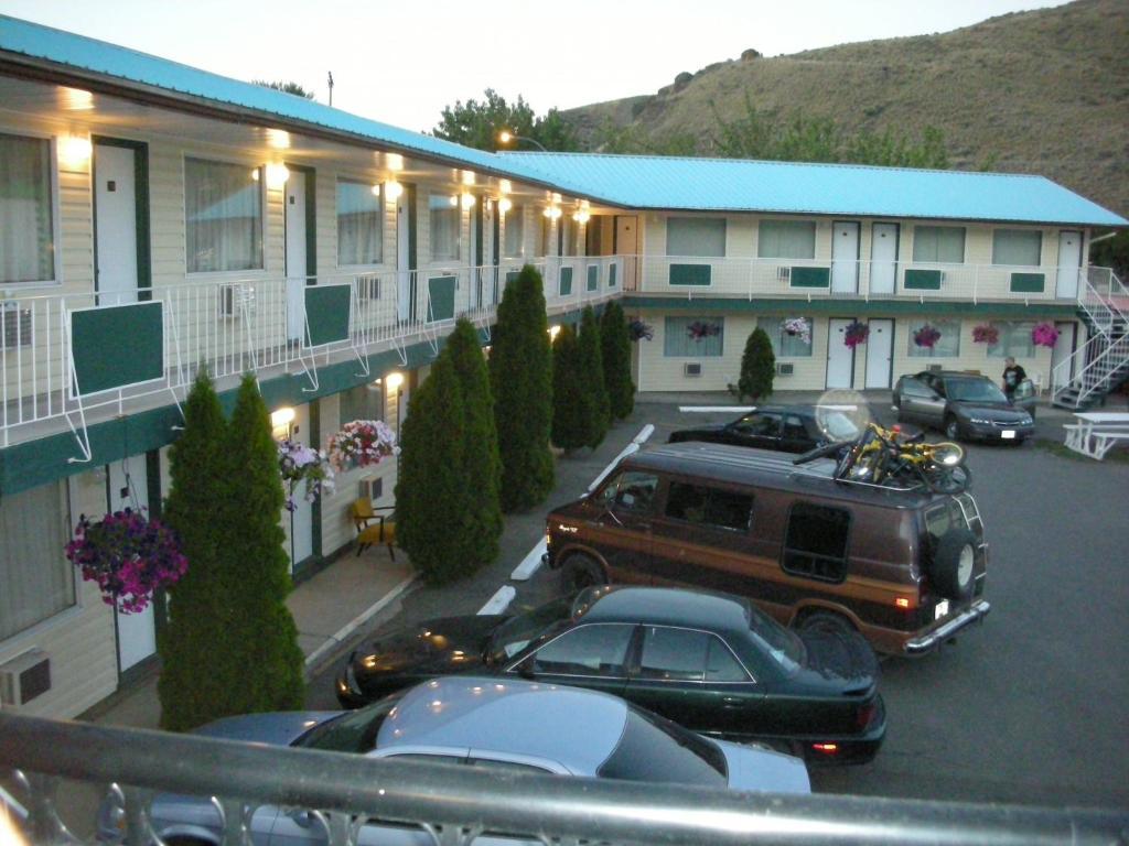 Cache Creek Inn Εξωτερικό φωτογραφία