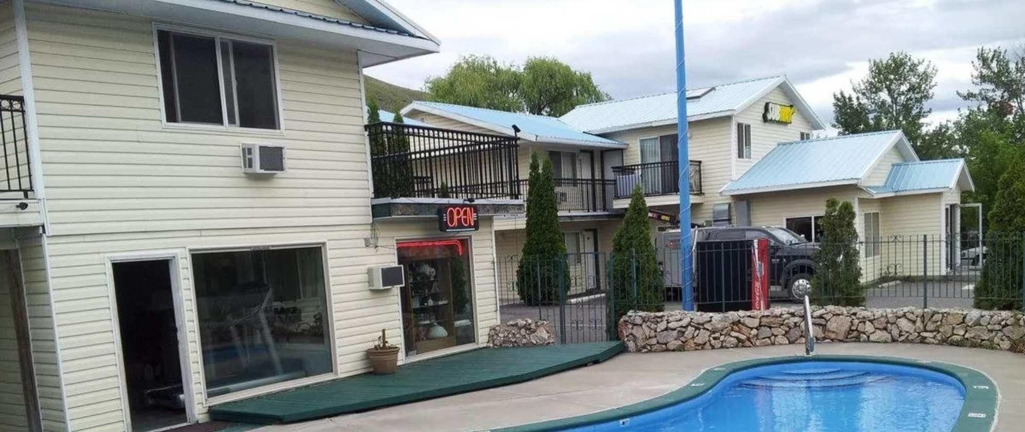 Cache Creek Inn Εξωτερικό φωτογραφία